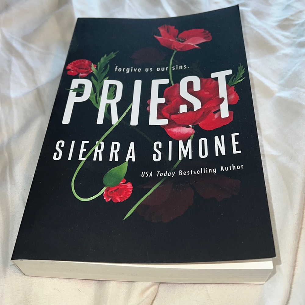 Priest by Sierra Simone 🌶️🌶️